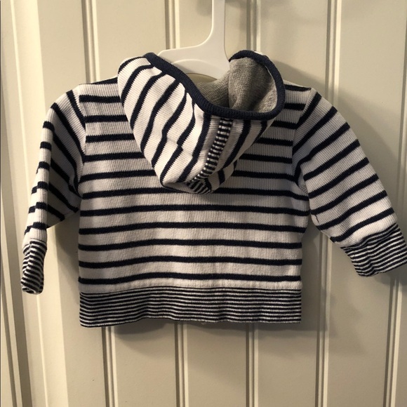 100.   Striped Baby Hoodie. 3-6 months - Picture 3 of 3